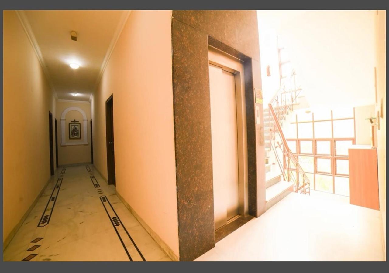 C Park Hotel 3*
